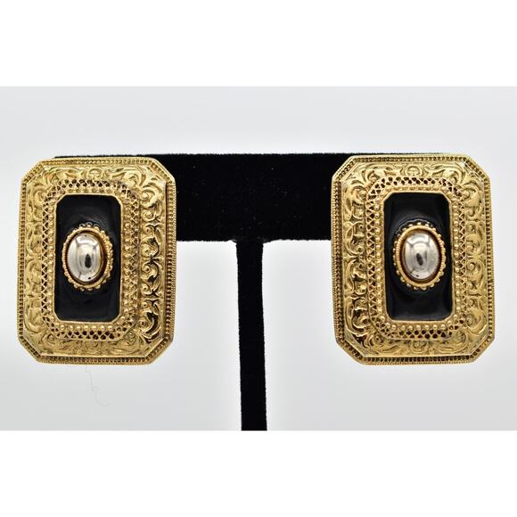 1928 Vintage Clip On Earrings Antiqued Gold Black Enamel Chunky Rectangle BinAZ - Picture 1 of 12